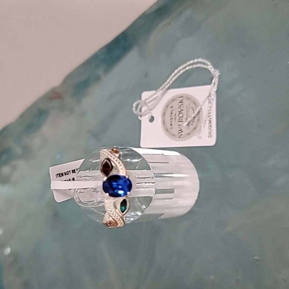 SWAROVSKI crystals ring Size 7 NWT